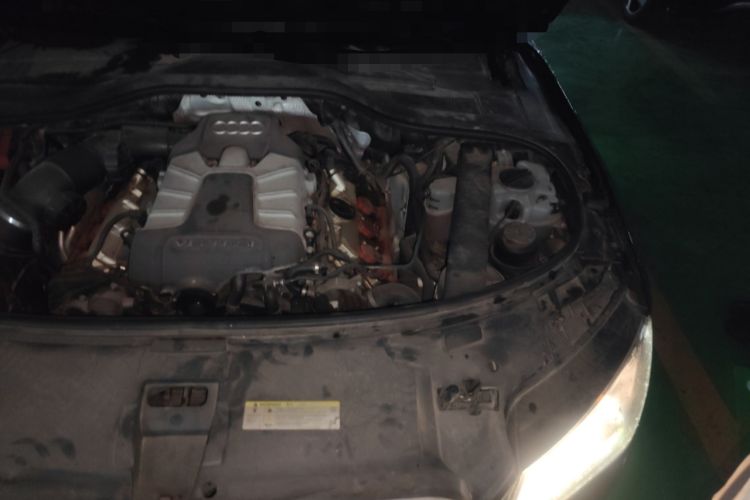 Used Audi A8 2011 A8L 3.0 TFSI quattro Luxury Edition (213kW) Engine Bay Left