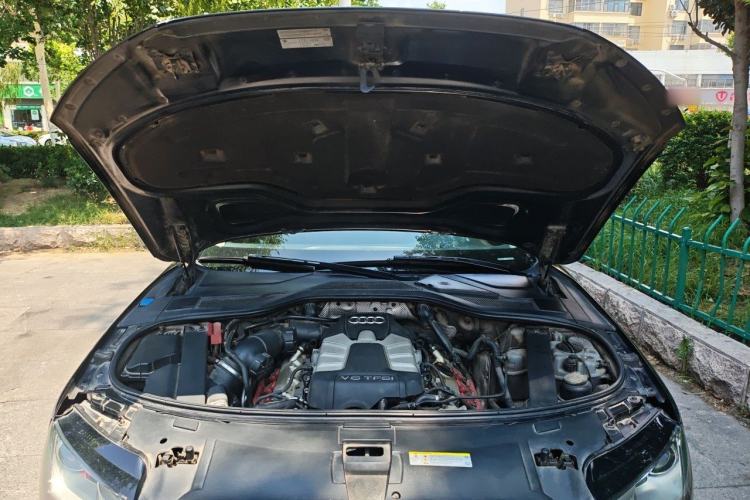 Used Audi A8 2011 A8L 3.0 TFSI quattro Comfort model (213kW) Engine Bay