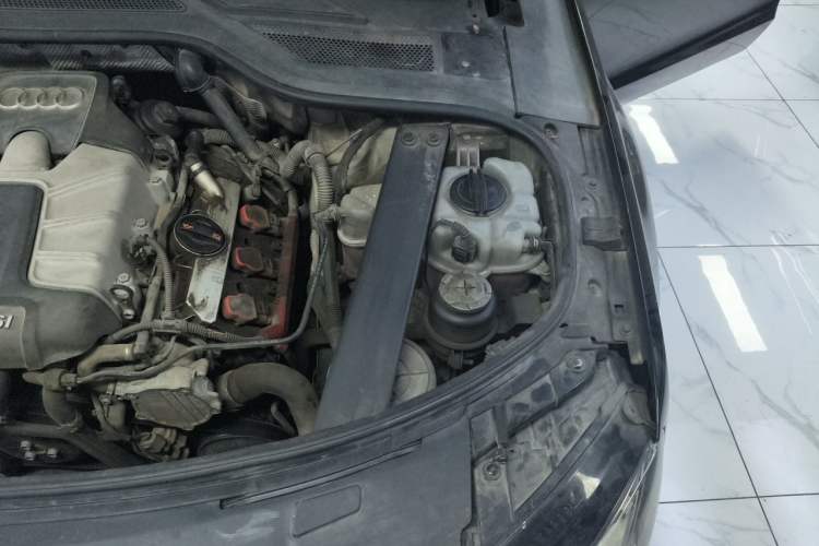 Used Audi A8 2011 A8L 3.0 TFSI quattro Luxury Edition (213kW) Engine Bay Right
