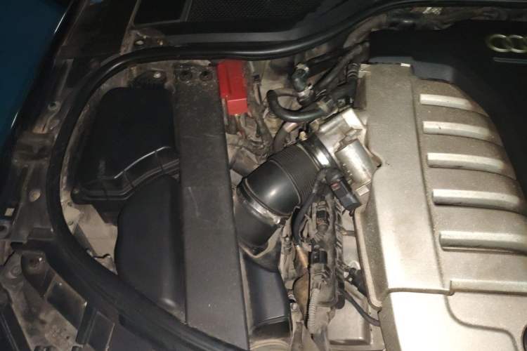 Used Audi A8 2011 A8L W12 6.3 FSI quattro Engine Bay Right