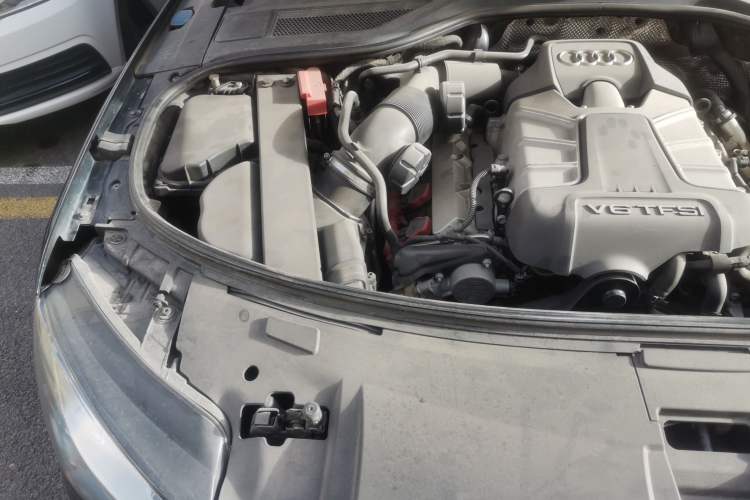 Used Audi A8 2011 A8L 3.0 TFSI quattro Luxury Edition (213kW) Engine Bay Right
