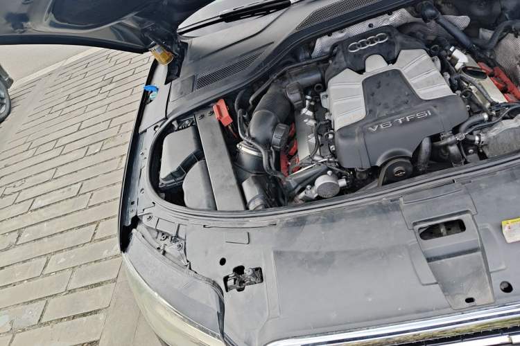 Used Audi A8 2011 A8L 3.0 TFSI quattro Luxury Edition (213kW) Engine Bay Right