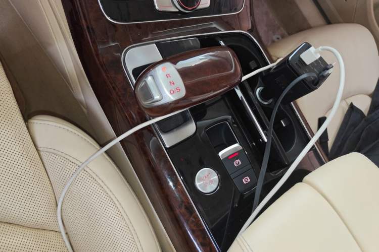 Used Audi A8 2011 A8L 3.0 TFSI quattro Luxury Edition (213kW) Gear Lever