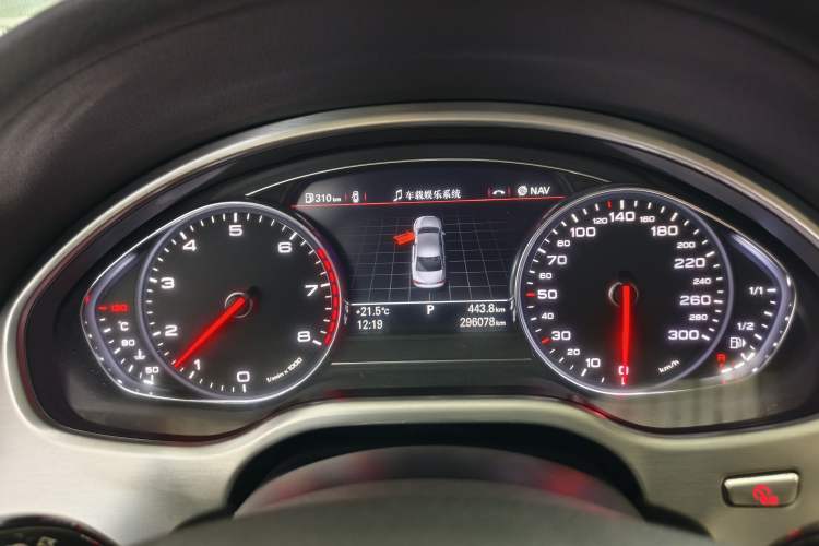 Used Audi A8 2011 A8L 3.0 TFSI quattro Comfort model (213kW) Instrument Cluster