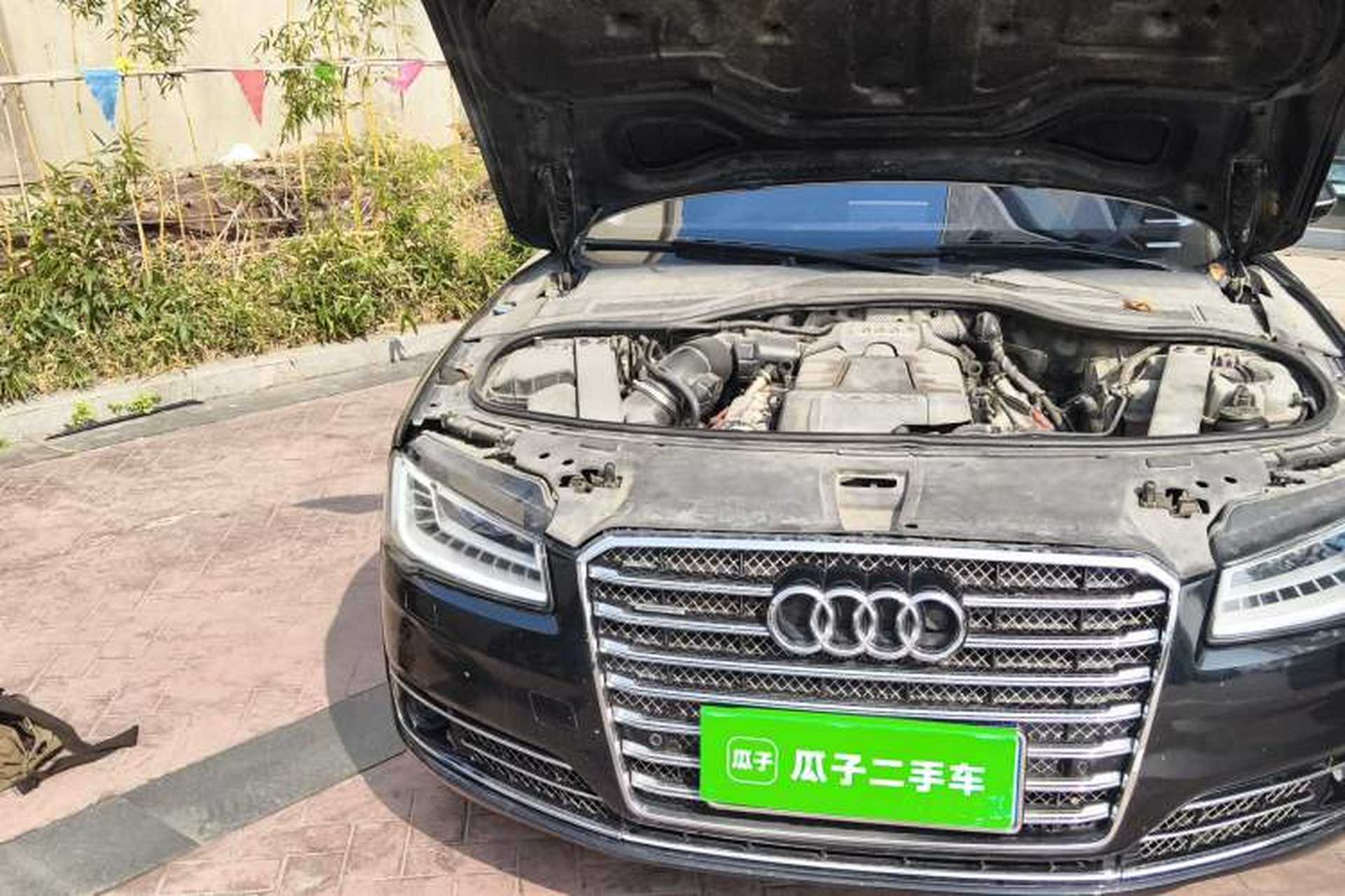 Used Audi A8 2011 A8L 3.0 TFSI quattro Comfort model (213kW) Right Front Headlight