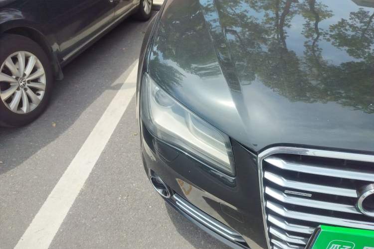 Used Audi A8 2011 A8L 3.0 TFSI quattro Luxury Edition (213kW) Right Front Headlight