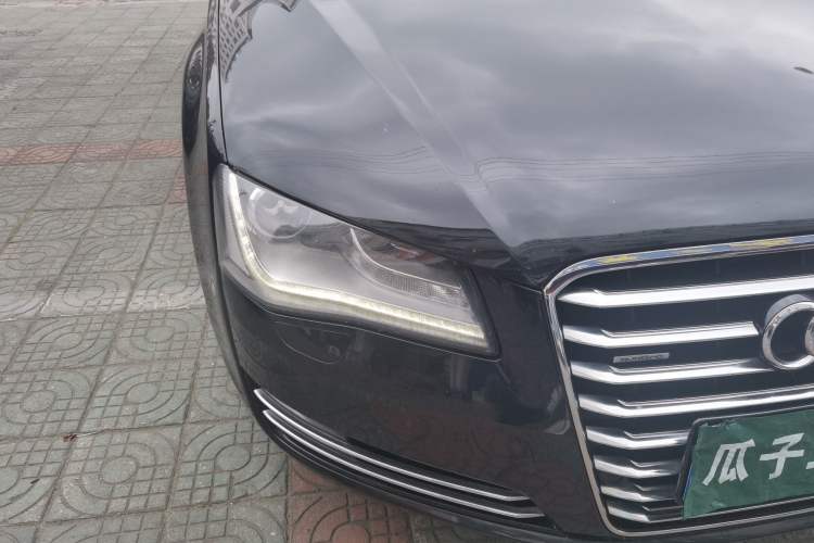 Used Audi A8 2011 A8L 3.0 TFSI quattro Comfort model (213kW) Right Front Headlight