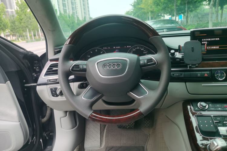 Used Audi A8 2011 A8L 3.0 TFSI quattro Comfort model (213kW) Steering Wheel