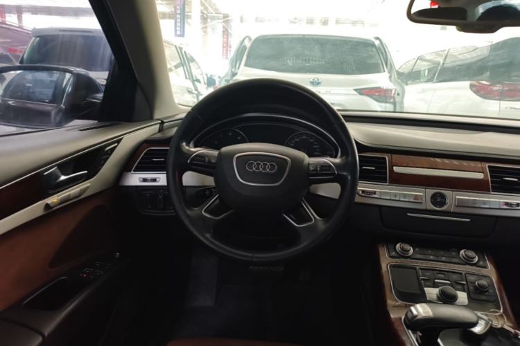 Used Audi A8 2011 A8L 3.0 TFSI quattro Comfort model (213kW) Steering Wheel