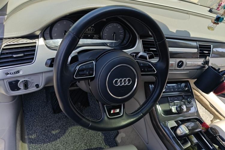 Used Audi A8 2011 A8L 3.0 TFSI quattro Comfort model (213kW) Steering Wheel