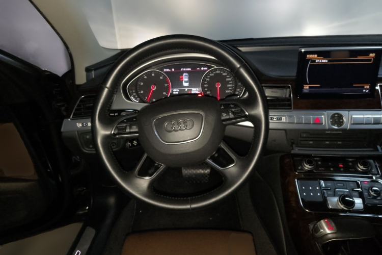 Used Audi A8 2011 A8L 3.0 TFSI quattro Comfort model (213kW) Steering Wheel