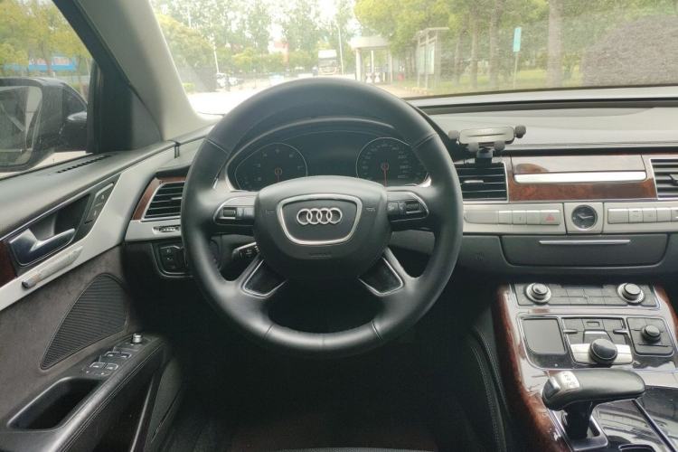 Used Audi A8 2011 A8L 3.0 TFSI quattro Comfort model (245kW) Steering Wheel