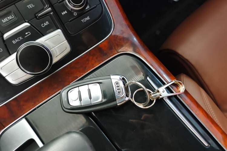 Used Audi A8 2011 A8L 3.0 TFSI quattro Comfort model (213kW) Vehicle Key