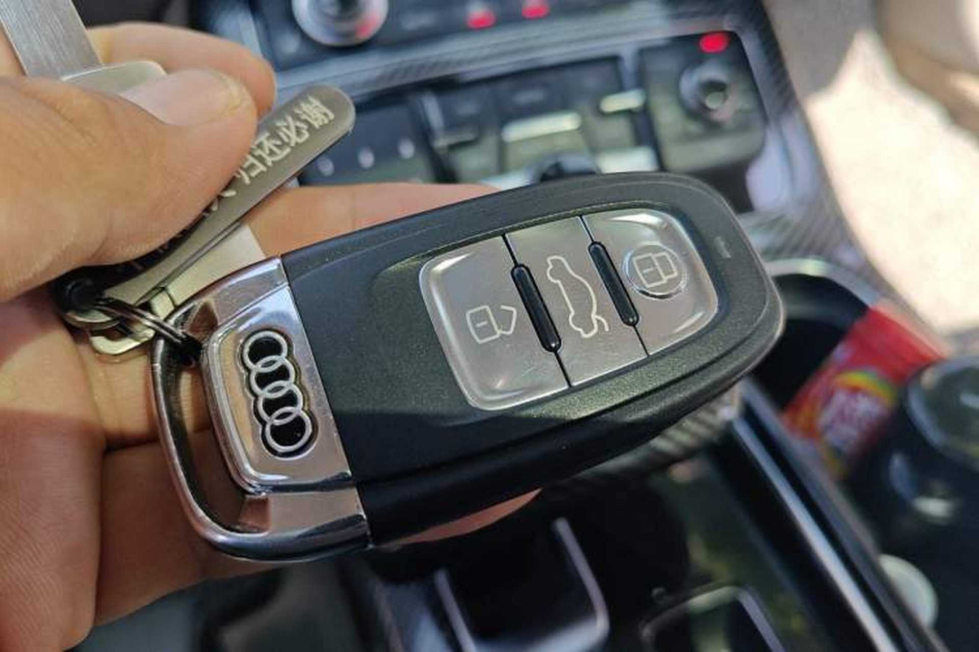 Used Audi A8 2011 A8L 3.0 TFSI quattro Comfort model (213kW) Vehicle Key