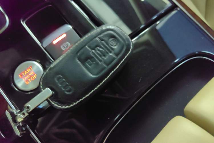 Used Audi A8 2011 A8L 3.0 TFSI quattro Luxury Edition (213kW) Vehicle Key