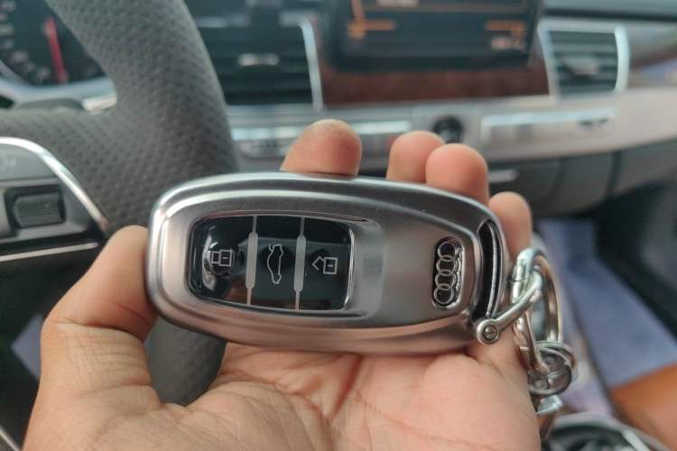 Used Audi A8 2011 A8L 3.0 TFSI quattro Luxury Edition (213kW) Vehicle Key