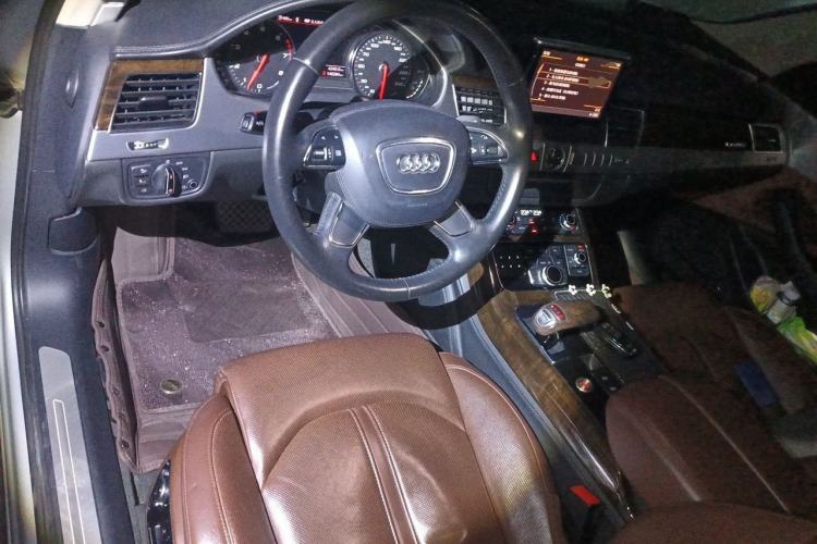 Used Audi A8 2011 A8L 3.0 TFSI quattro Luxury Edition (213kW) Center Console