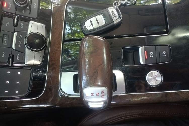 Used Audi A8 2011 A8L 3.0 TFSI quattro Prestige Edition (245kW) Gear Lever