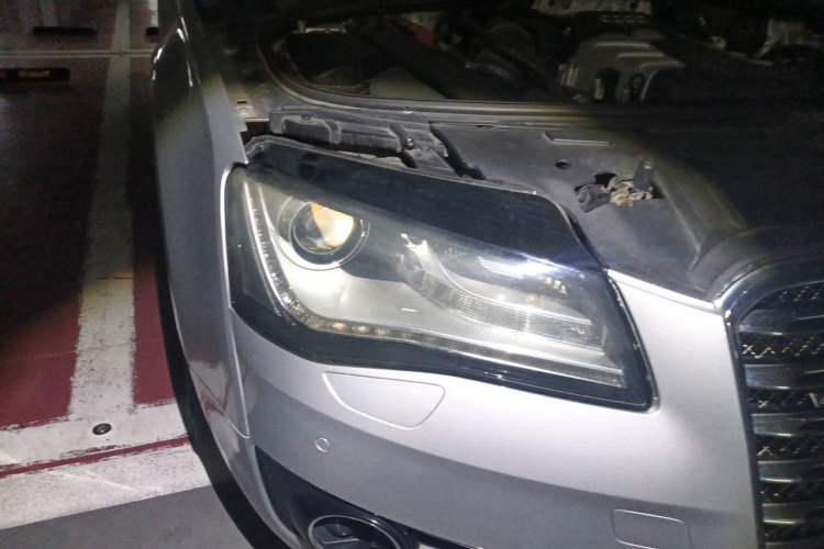 Used Audi A8 2011 A8L 3.0 TFSI quattro Luxury Edition (213kW) Right Front Headlight