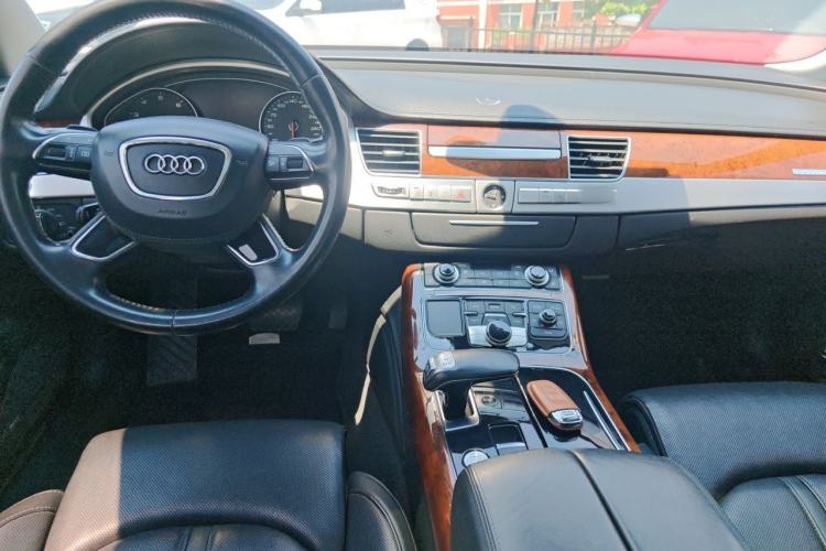 Used Audi A8 2011 A8L 3.0 TFSI quattro Luxury Edition (213kW) Center Console