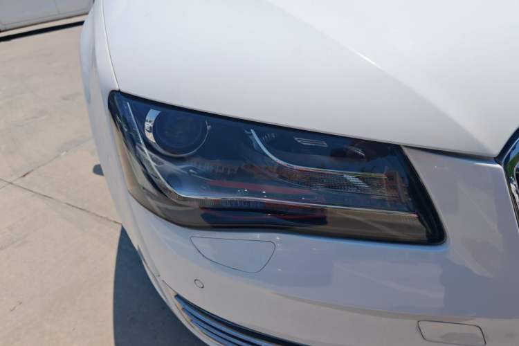 Used Audi A8 2011 A8L 3.0 TFSI quattro Luxury Edition (213kW) Right Front Headlight