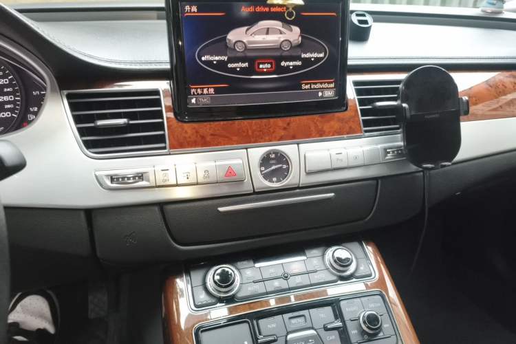 Used Audi A8 2012 A8L 45 TFSI quattro Comfort model Audio And AC Panel