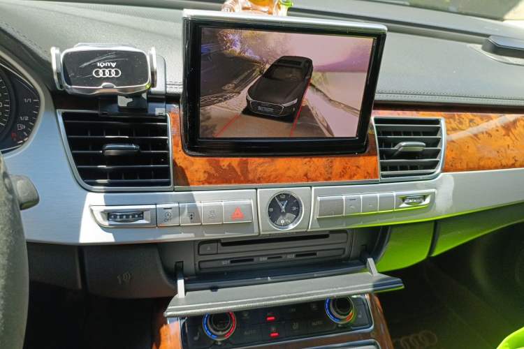 Used Audi A8 2012 A8L 50 TFSI quattro Comfort model Audio And AC Panel