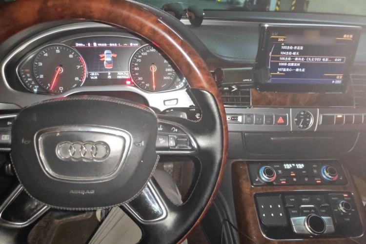 Used Audi A8 2012 A8L 45 TFSI quattro Comfort model Center Console
