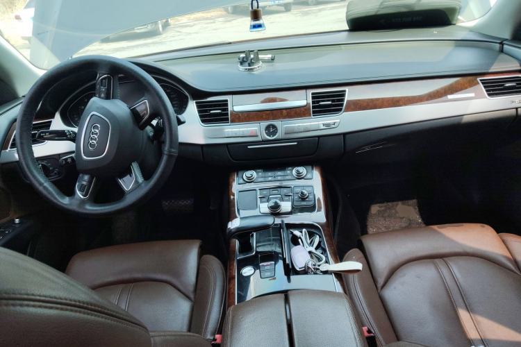 Used Audi A8 2012 A8L 45 TFSI quattro Comfort model Center Console