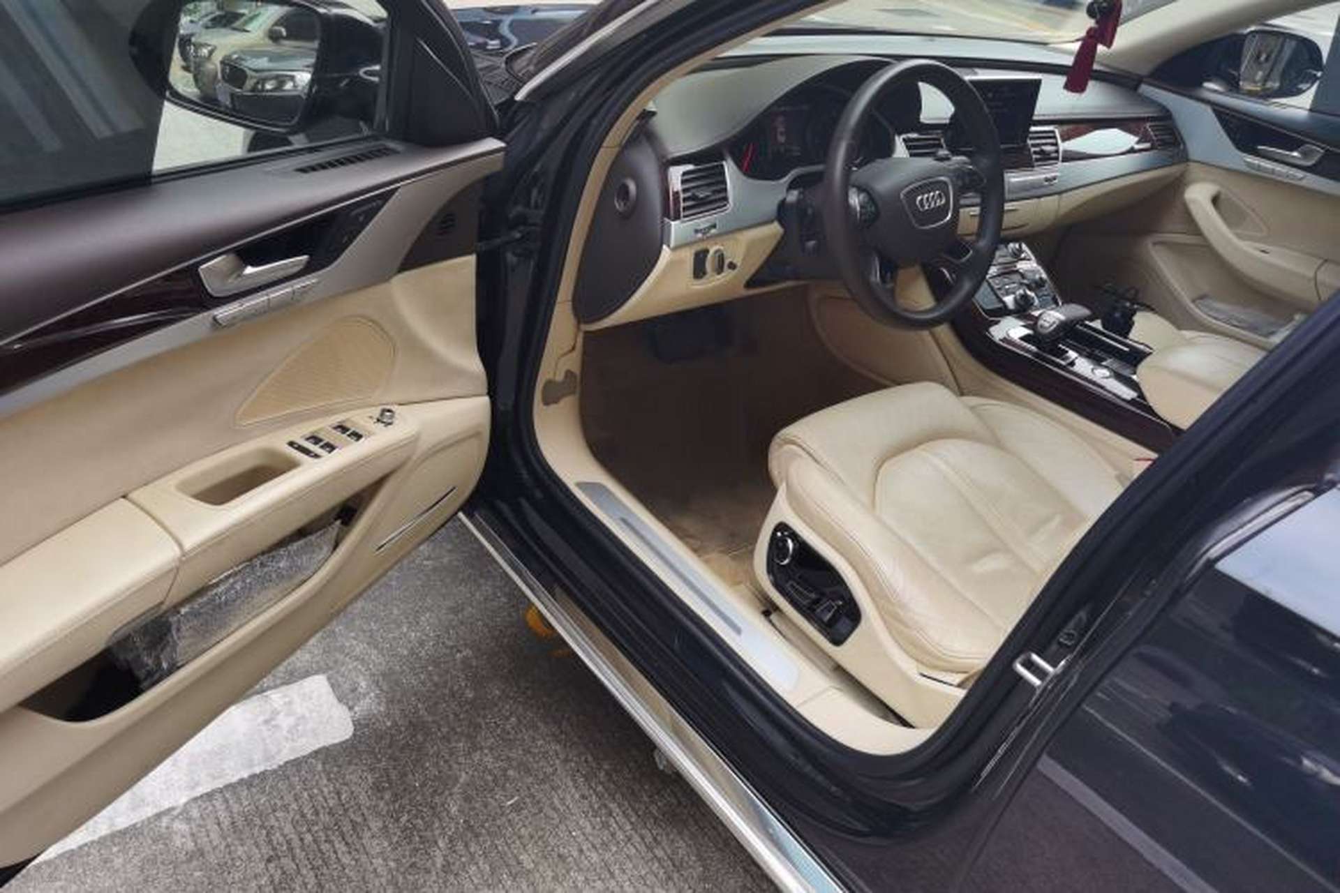 Used Audi A8 2012 A8L 45 TFSI quattro Luxury Model Driver Seat