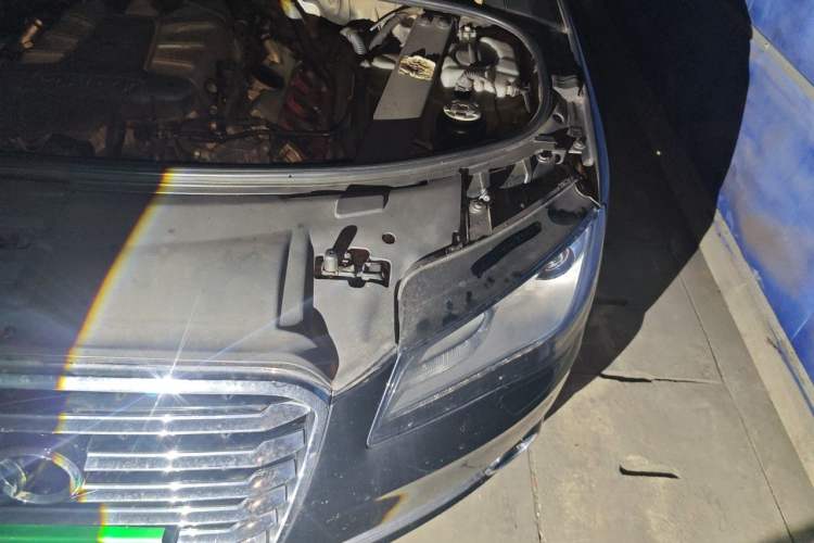 Used Audi A8 2012 A8L 50 TFSI quattro Prestige Edition Engine Bay Left