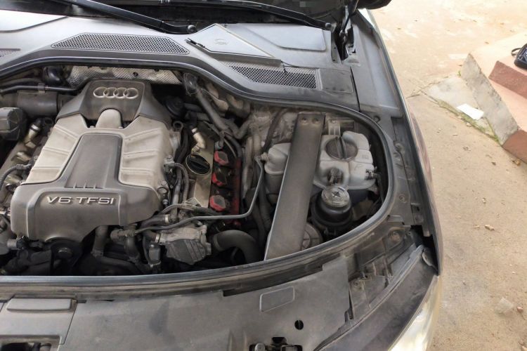 Used Audi A8 2012 A8L 45 TFSI quattro Comfort model Engine Bay Left