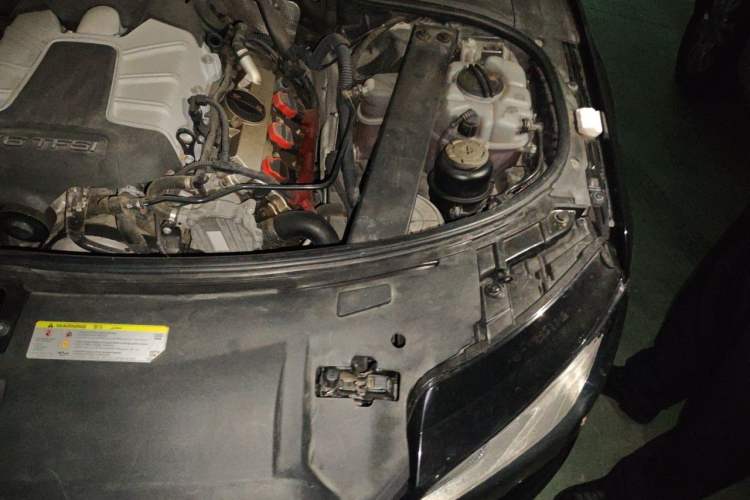 Used Audi A8 2012 A8L 45 TFSI quattro Luxury Model Engine Bay Left