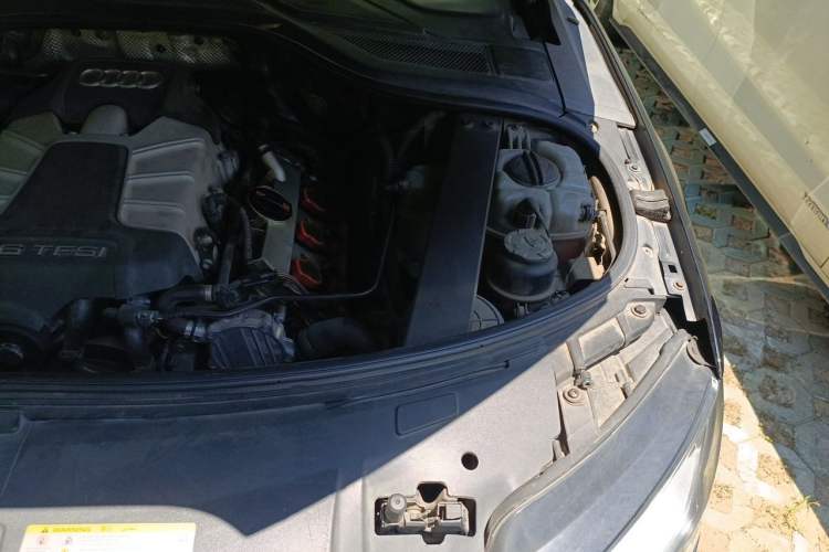 Used Audi A8 2012 A8L 50 TFSI quattro Comfort model Engine Bay Left
