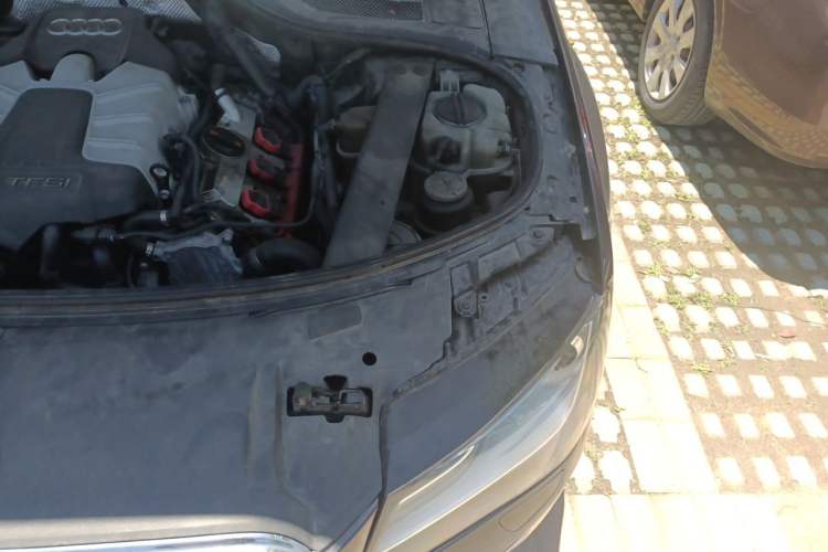 Used Audi A8 2012 A8L 45 TFSI quattro Luxury Model Engine Bay Left