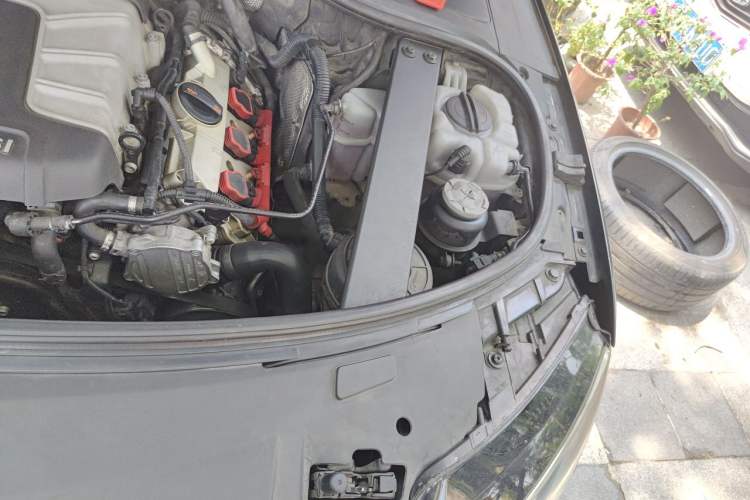 Used Audi A8 2012 A8L 45 TFSI quattro Luxury Model Engine Bay Left