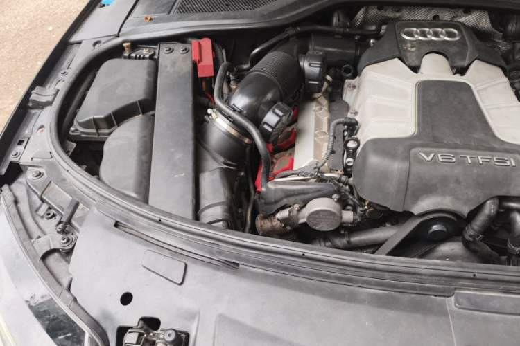 Used Audi A8 2012 A8L 45 TFSI quattro Comfort model Engine Bay Right