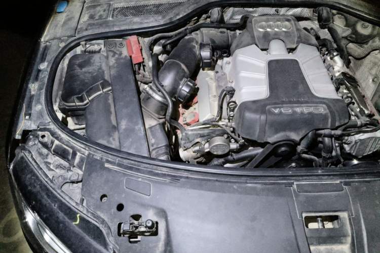 Used Audi A8 2012 A8L 45 TFSI quattro Comfort model Engine Bay Right