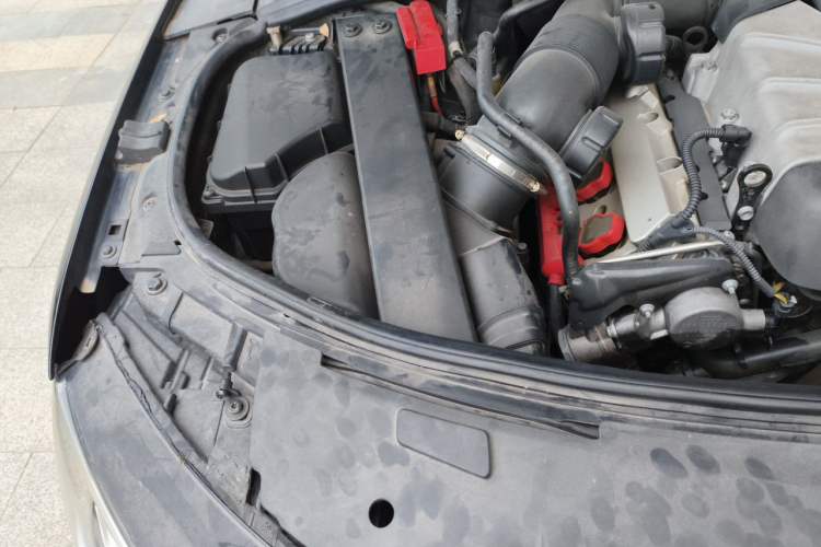 Used Audi A8 2012 A8L 50 TFSI quattro Comfort model Engine Bay Right