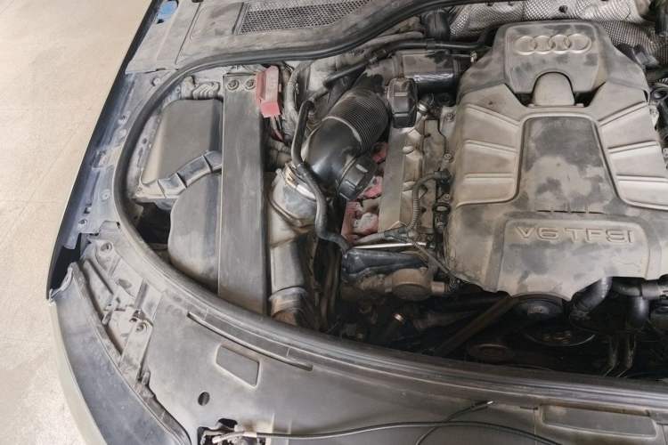 Used Audi A8 2012 A8L 45 TFSI quattro Luxury Model Engine Bay Right