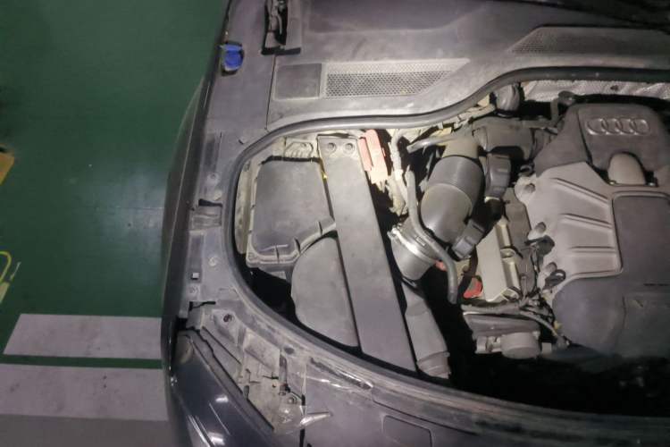 Used Audi A8 2012 A8L 45 TFSI quattro Luxury Model Engine Bay Right