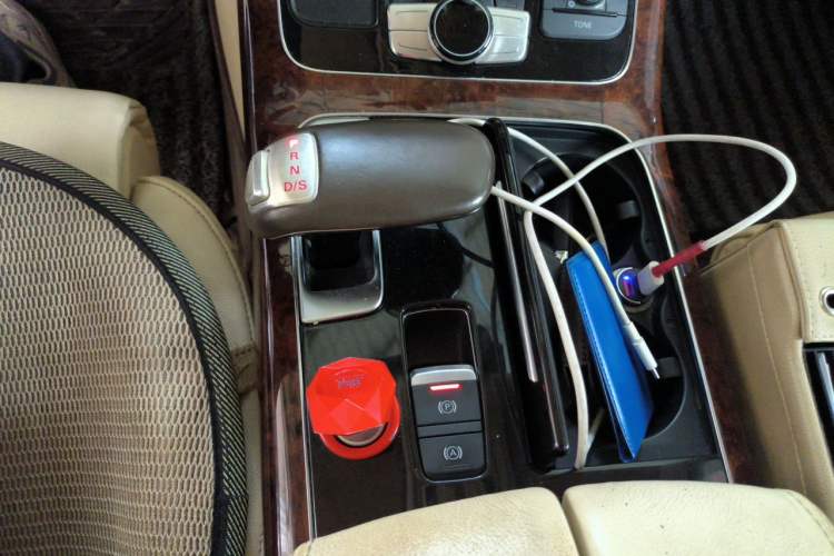 Used Audi A8 2012 A8L 45 TFSI quattro Comfort model Gear Lever
