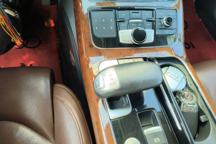 Used Audi A8 2012 A8L 45 TFSI quattro Luxury Model Gear Lever