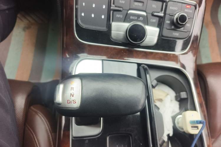 Used Audi A8 2012 A8L 45 TFSI quattro Luxury Model Gear Lever