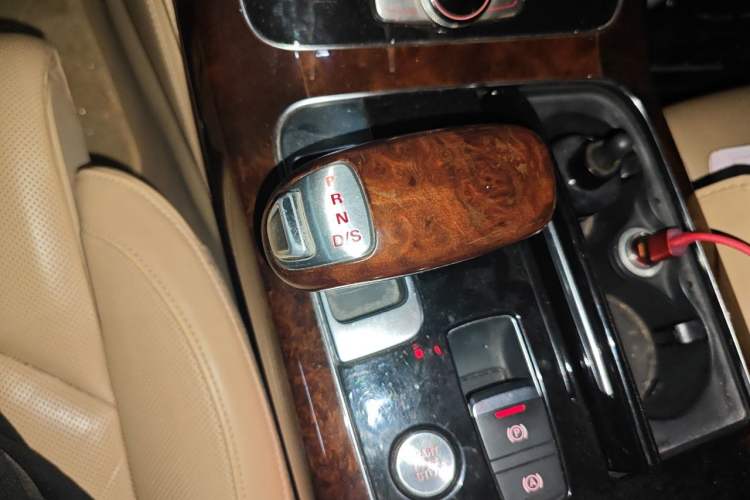 Used Audi A8 2012 A8L 50 TFSI quattro Prestige Edition Gear Lever