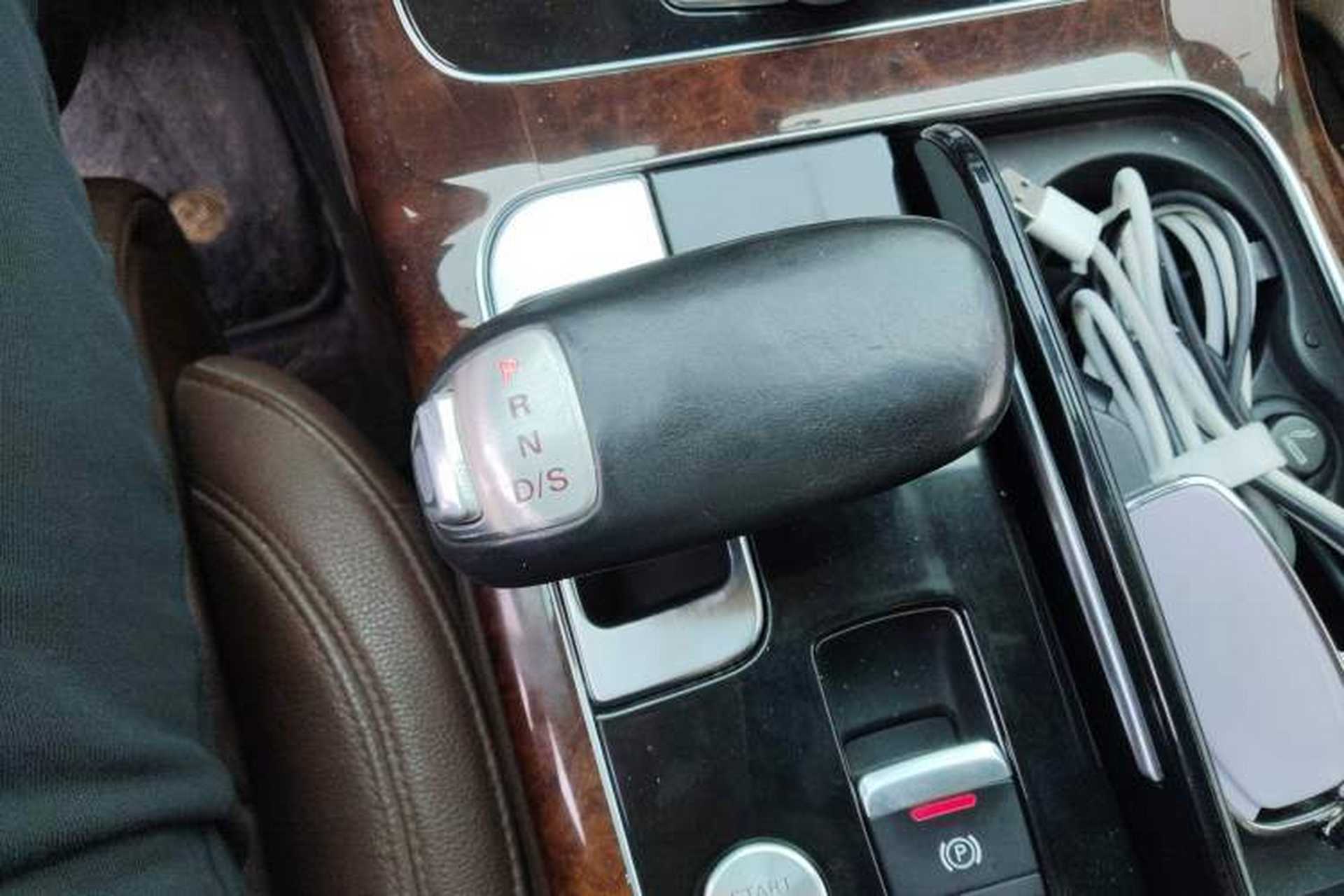 Used Audi A8 2012 A8L 45 TFSI quattro Comfort model Gear Lever