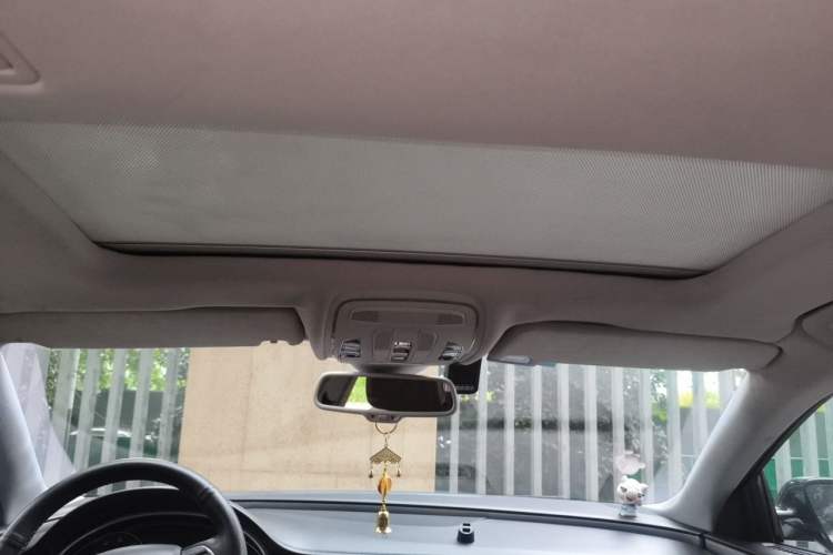 Used Audi A8 2012 A8L 45 TFSI quattro Comfort model Headliner