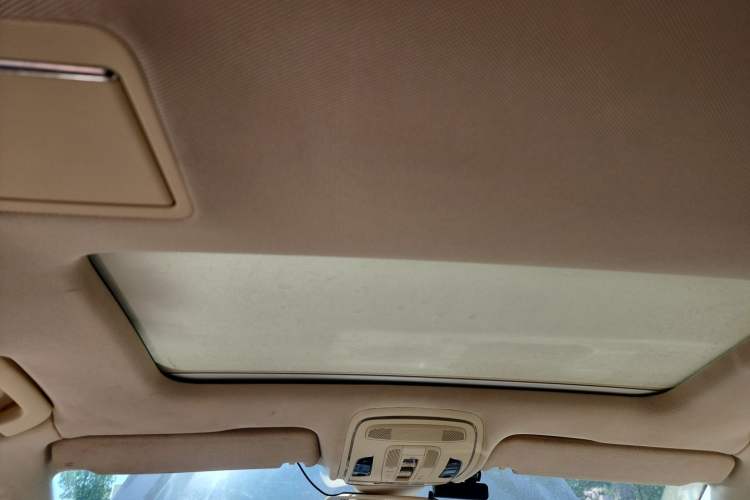 Used Audi A8 2012 A8L 45 TFSI quattro Luxury Model Headliner