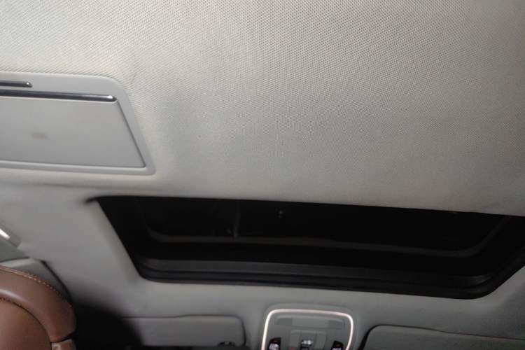 Used Audi A8 2012 A8L 50 TFSI quattro Comfort model Headliner