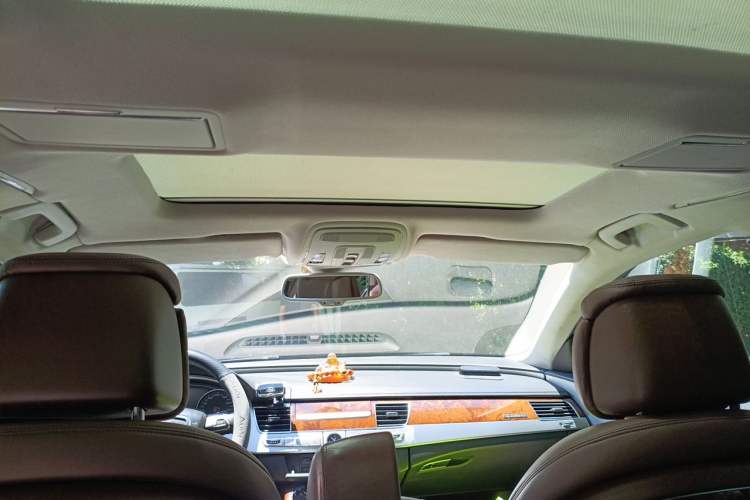 Used Audi A8 2012 A8L 50 TFSI quattro Comfort model Headliner